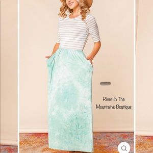 🛑SOLD🛑Tie Dye Maxi Dress w/ Pockets
